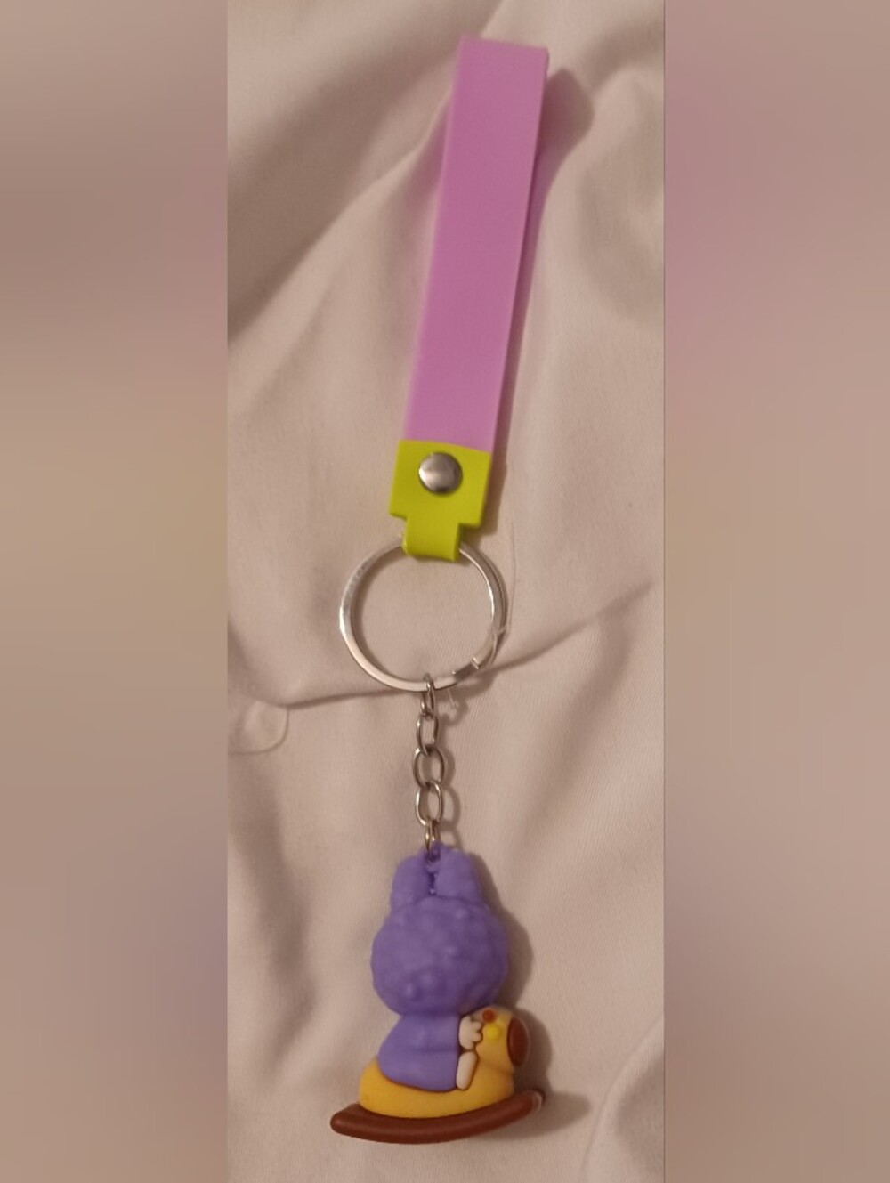 Pop Mart Labubu Purple & Yellow Silicone Keyring with Metal Ring - Picture 2 of 2